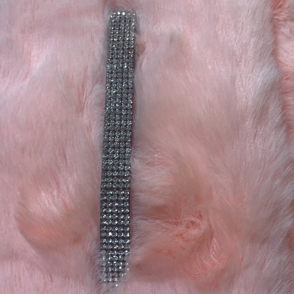 Trendy Faux Fur Bling Pull Through Scarf - Picture 2 of 3